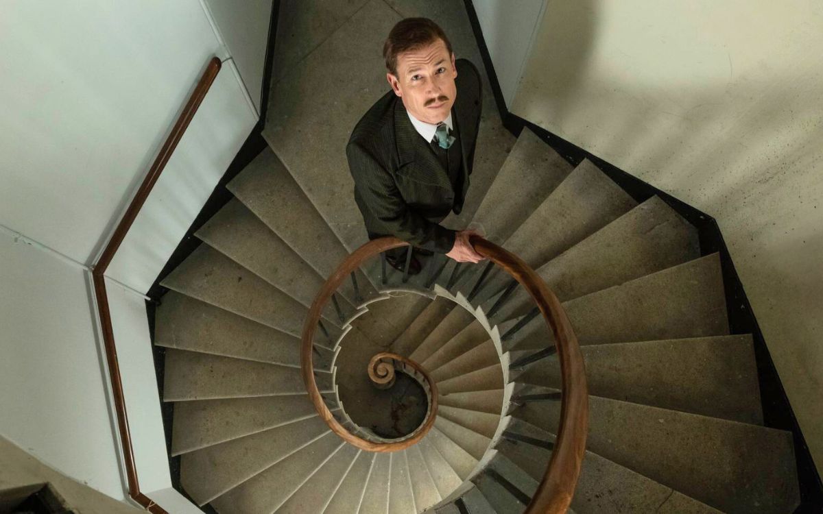 The Room in the Tower TV REVIEW