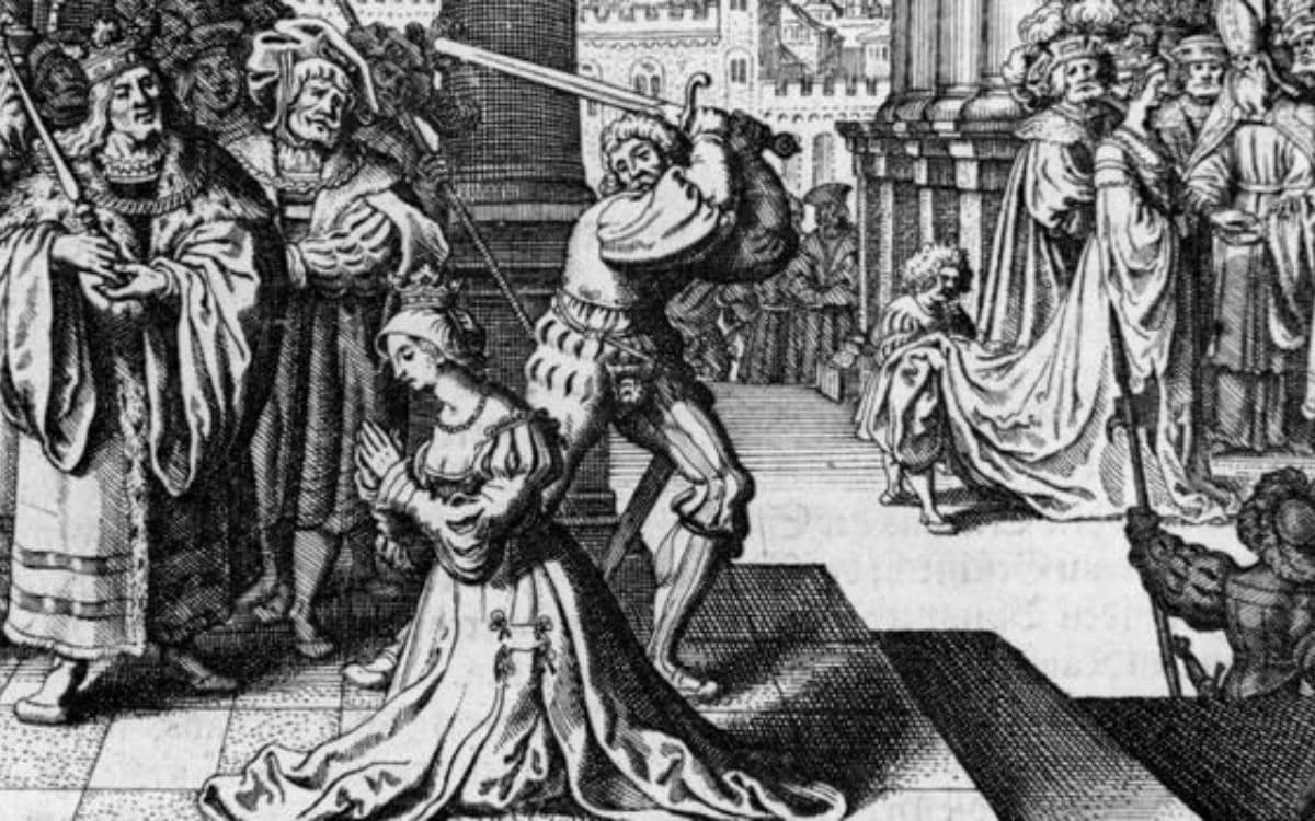 Ghost of Anne Boleyn: 10 Tower of London Encounters