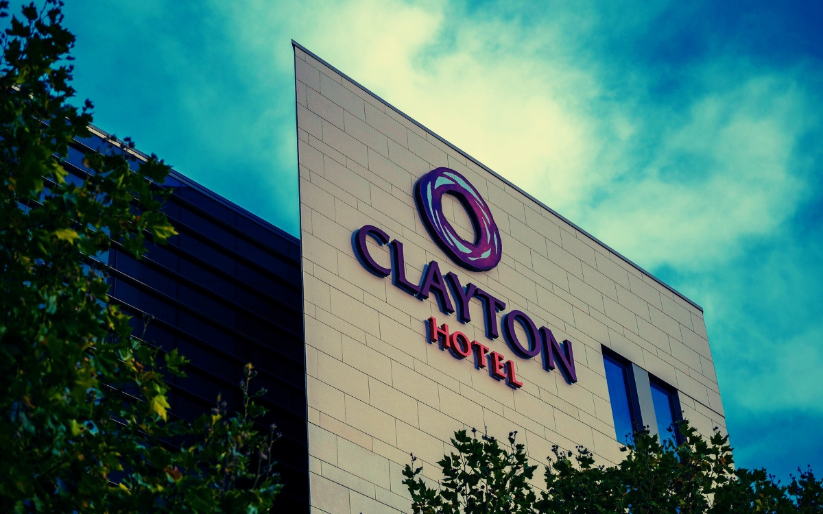 Did we capture the voice of a dead Birmingham man at Clayton Hotel?