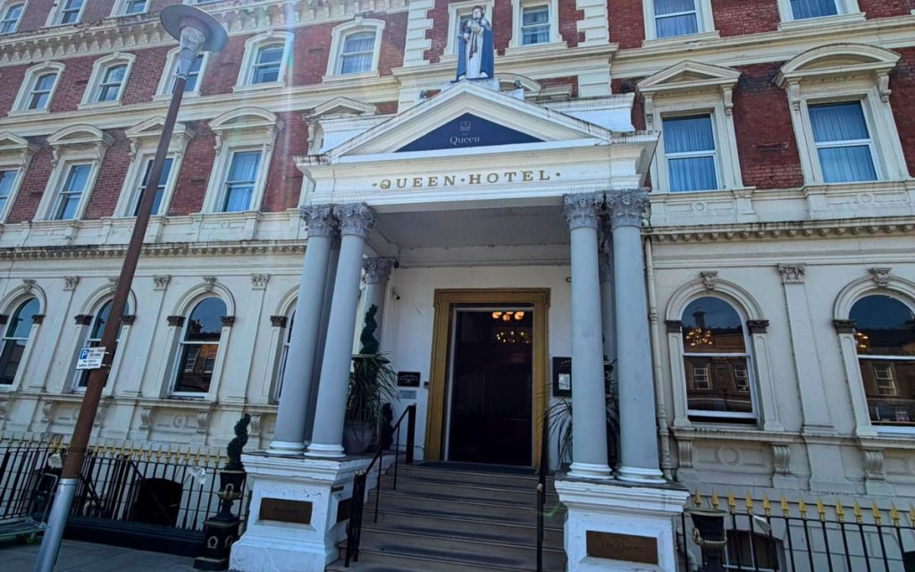 Who is the Little Girl Ghost of Chester's Queen Hotel? 1 The Queen Hotel in Chester is directly across from its railway station, an easy place for those interested in ghosts to visit.