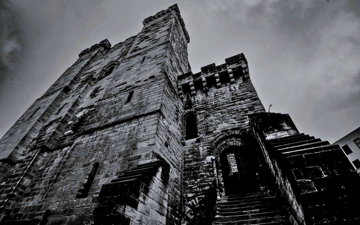 Poppy Girl Said to Haunt Newcastle Keep as Castle Readies Halloween Ghost Tours